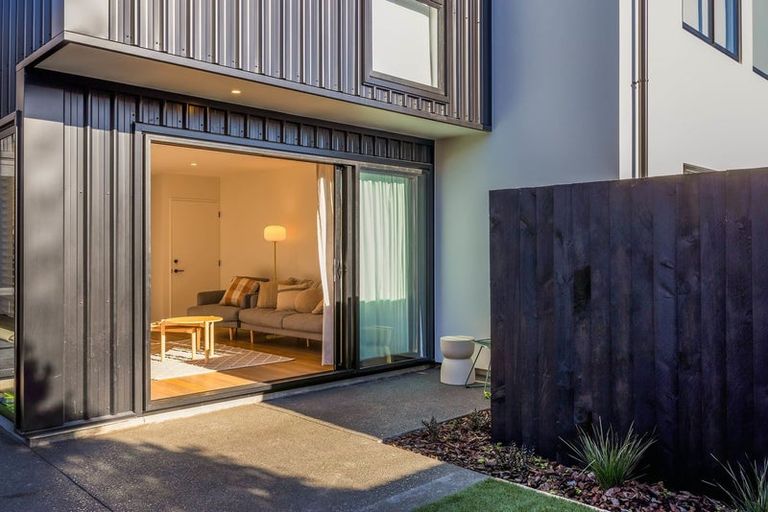 Photo of property in 4/18 Elizabeth Street, Riccarton, Christchurch, 8011