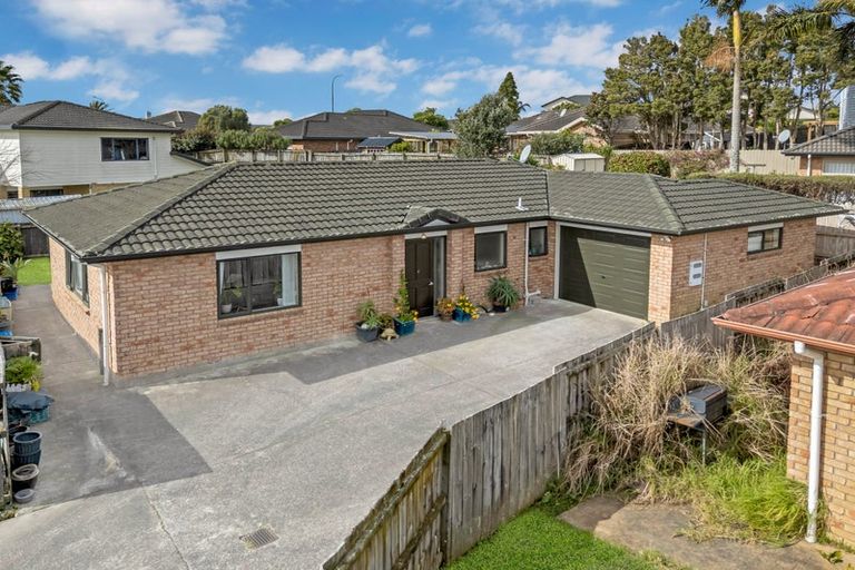 Photo of property in 5b Chelmsley Avenue, Henderson, Auckland, 0612