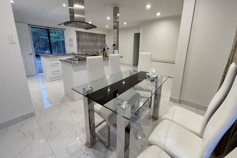 Photo of property in 1 Trinity Place, Albany, Auckland, 0632