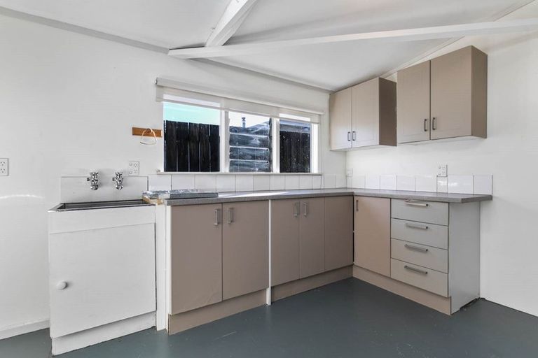 Photo of property in 90 Porchester Road, Papakura, 2110