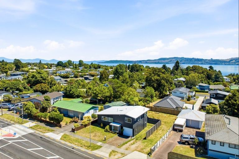 Photo of property in 35b Richmond Avenue, Richmond Heights, Taupo, 3330