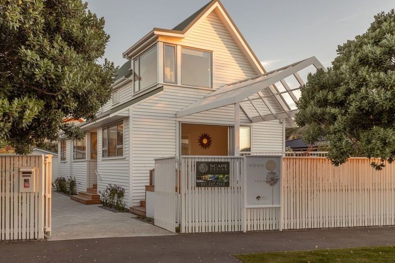 Photo of property in 85 Beachville Road, Redcliffs, Christchurch, 8081