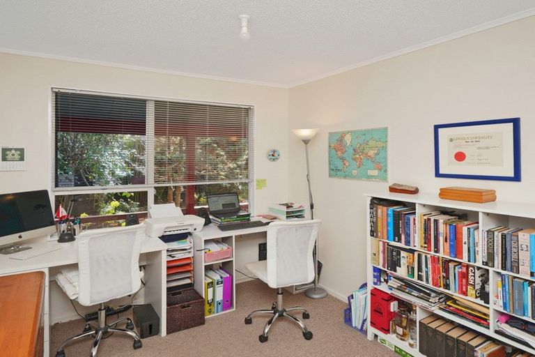 Photo of property in 6 Betula Place, Parklands, Christchurch, 8083