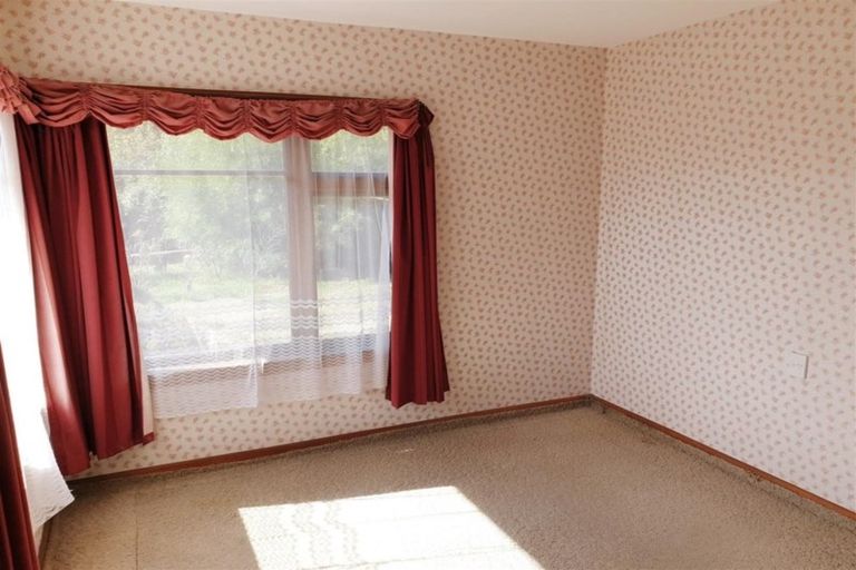 Photo of property in 5 Lyndhurst Crescent, Aranui, Christchurch, 8061