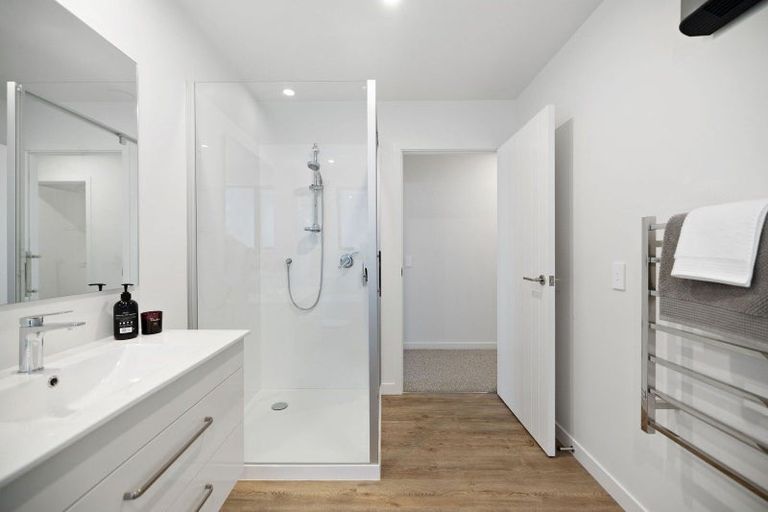 Photo of property in 150 Howden Drive, Jacks Point, 9371