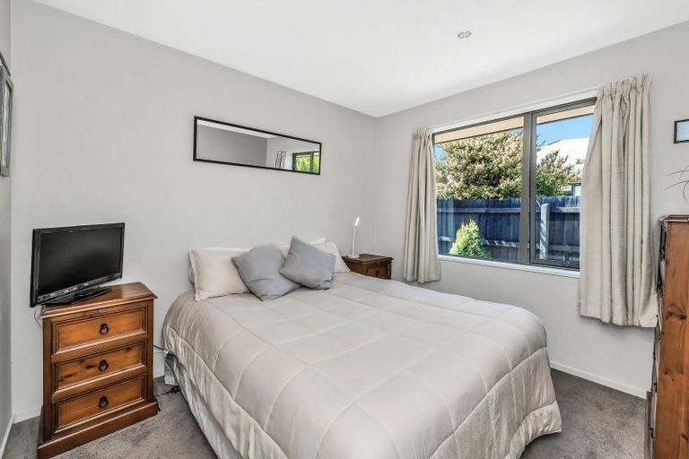 Photo of property in 18 Stanwood Grove, Darfield, 7510