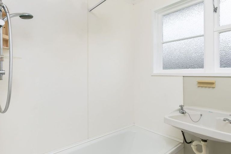 Photo of property in 18 Point Bush Road, Waimate, 7924