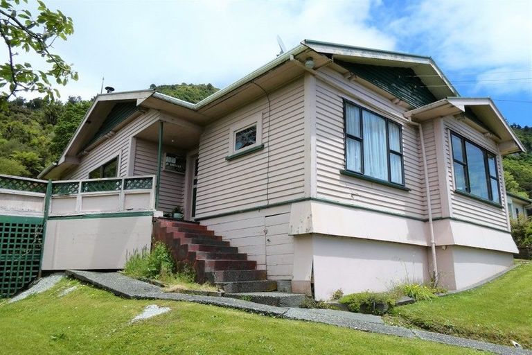 Photo of property in 204 Omoto Road, Kaiata, Greymouth, 7805