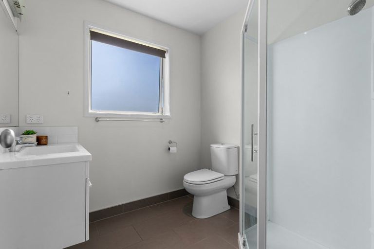 Photo of property in 1 Tua Tua Place, Baylys Beach, Dargaville, 0377