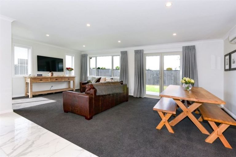 Photo of property in 71 Farthing Drive, Prebbleton, 7604