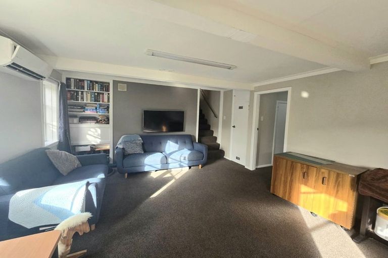 Photo of property in 28 The Drive, Tawa, Wellington, 5028