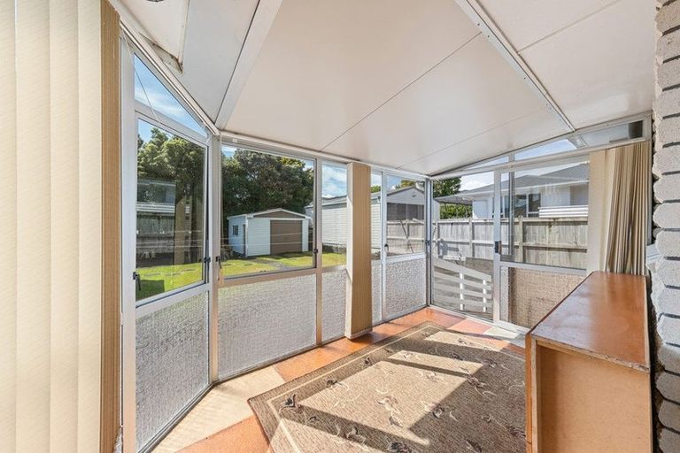 Photo of property in 181 Mangorei Road, Merrilands, New Plymouth, 4312