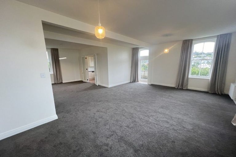 Photo of property in 16b Hadfield Terrace, Kelburn, Wellington, 6012