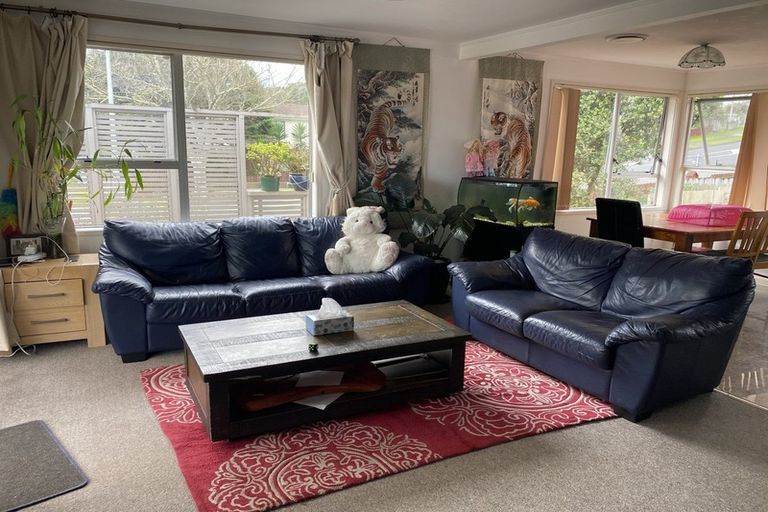 Photo of property in 93 Everglade Drive, Totara Heights, Auckland, 2105