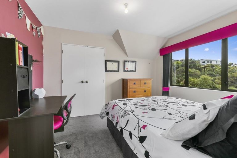 Photo of property in 5 Avonlea Grove, Belmont, Lower Hutt, 5010