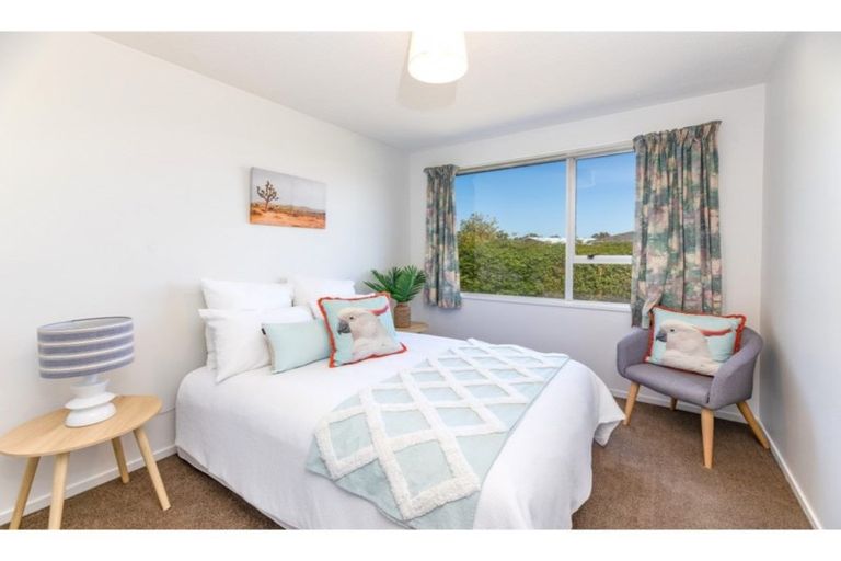 Photo of property in 24 Meon Street, Aranui, Christchurch, 8061