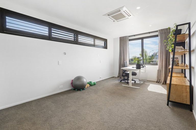 Photo of property in 563 Grenada Street, Papamoa Beach, Papamoa, 3118