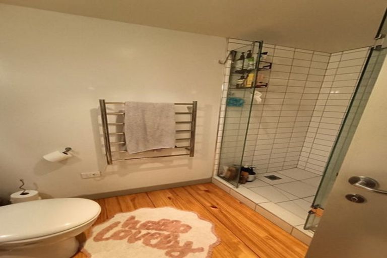 Photo of property in Stadium Garden Flats, 118/107 Thorndon Quay, Pipitea, Wellington, 6011