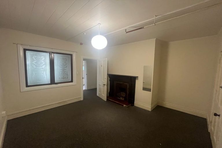 Photo of property in 195 The Terrace, Wellington Central, Wellington, 6011
