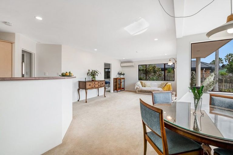 Photo of property in 19 Palmgreen Court, Stanmore Bay, Whangaparaoa, 0932