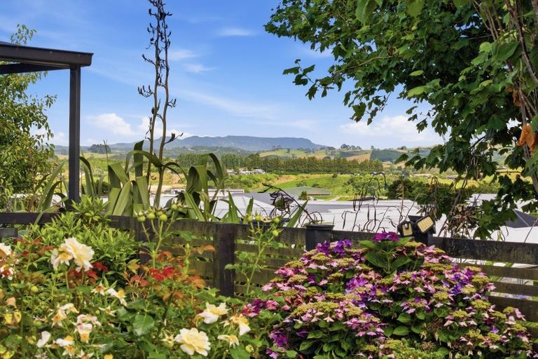 Photo of property in 35 Robley Road, Pyes Pa, Tauranga, 3112