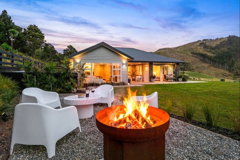 Photo of property in 20a Kaponga Lane, Kaipara Flats, Warkworth, 0981
