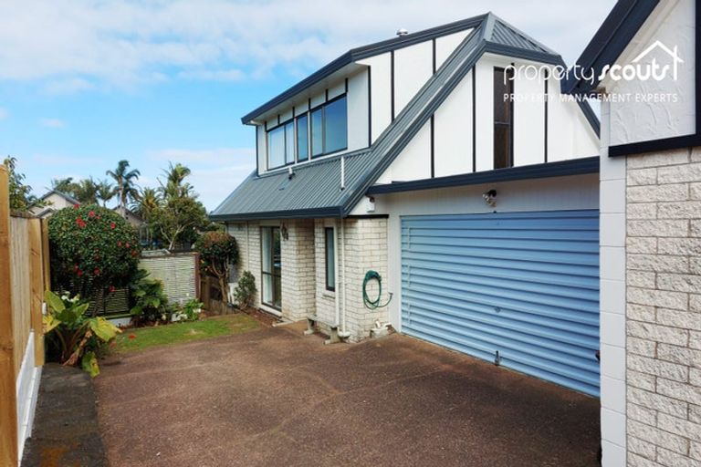 Photo of property in 2/14 Bramley Drive, Farm Cove, Auckland, 2012