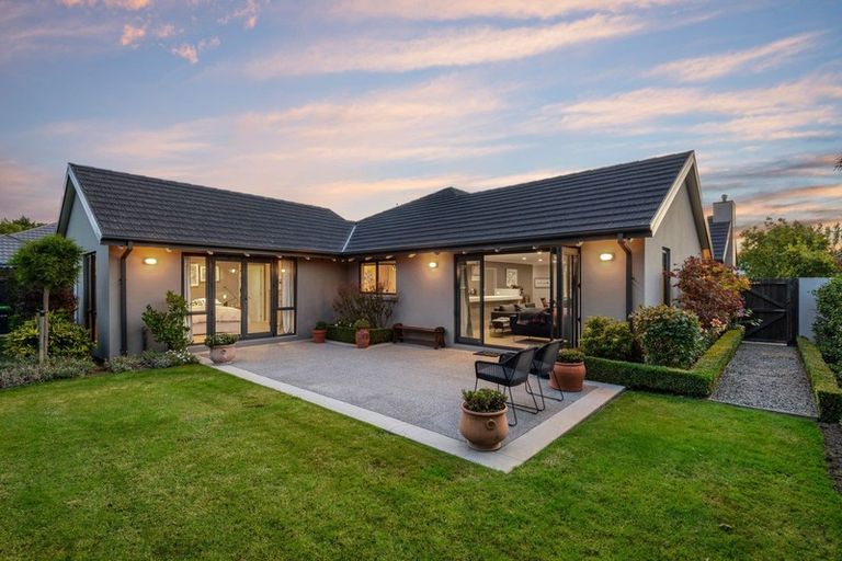 Photo of property in 5 John Campbell Crescent, Hillmorton, Christchurch, 8024