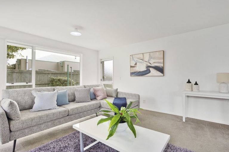 Photo of property in 3/303 Burwood Road, Burwood, Christchurch, 8083