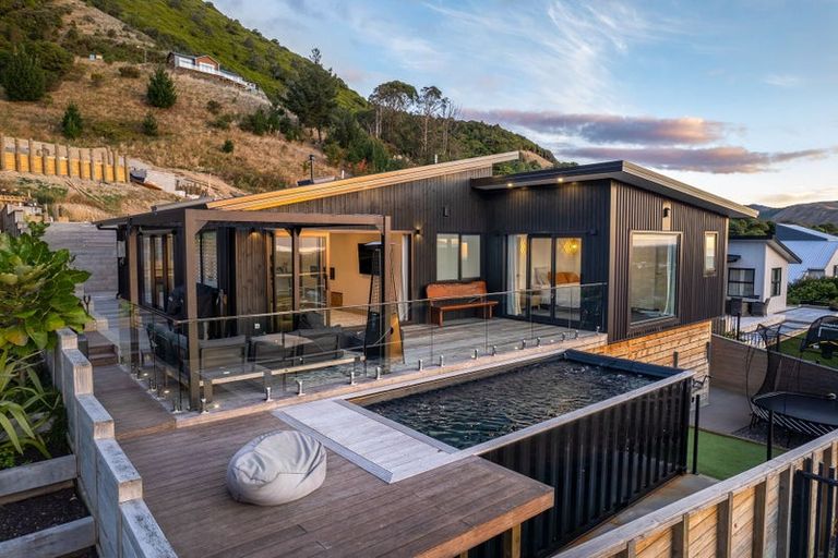 Photo of property in 74 Kotare Street, Waikanae, 5036