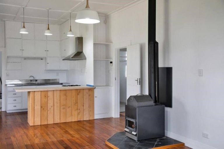 Photo of property in 36 Egmont Street, Kaponga, Hawera, 4679