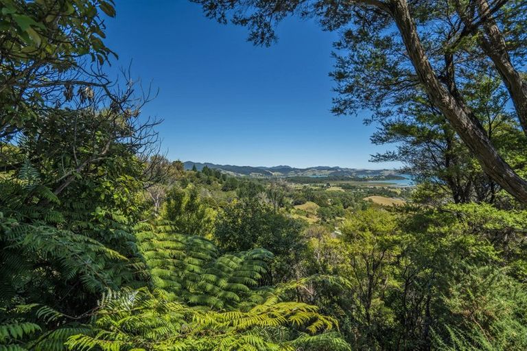 Photo of property in 570 Edward Street, Coromandel, 3506