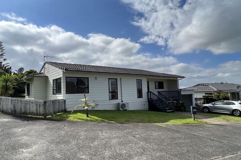 Photo of property in 1/55-65 Chivalry Road, Glenfield, Auckland, 0629