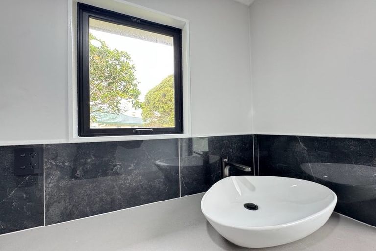 Photo of property in 8 Tolhurst Street, Johnsonville, Wellington, 6037