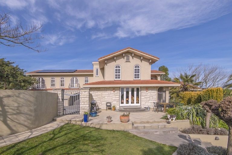 Photo of property in 6 Bengal Drive, Cashmere, Christchurch, 8022