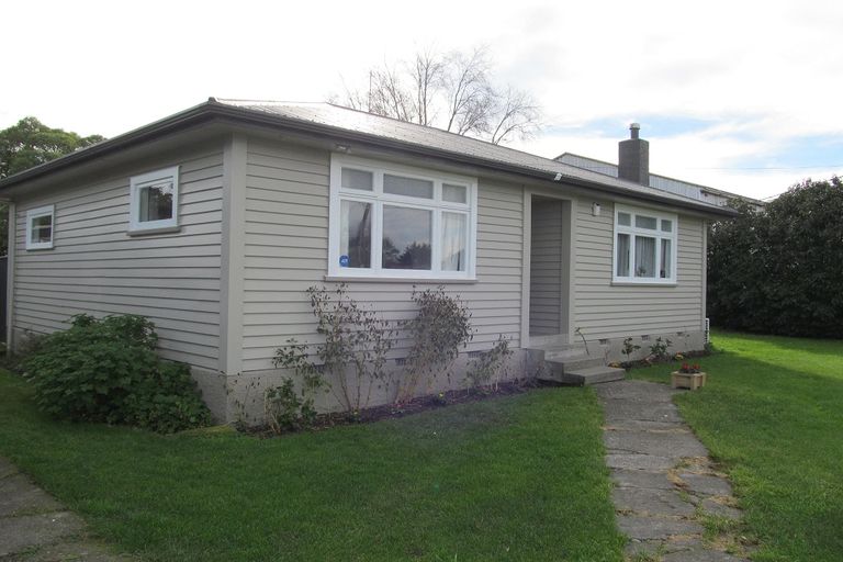 Photo of property in 15 Birdwood Street, Featherston, 5710