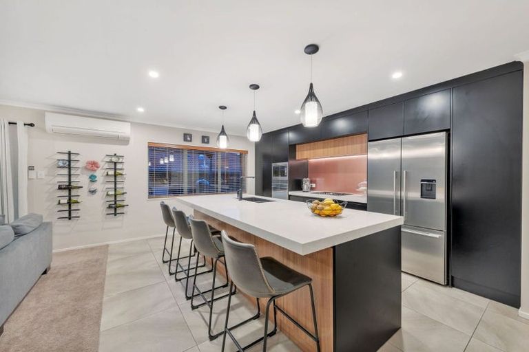 Photo of property in 2 Cottesmore Place, Huntington Park, Auckland, 2013