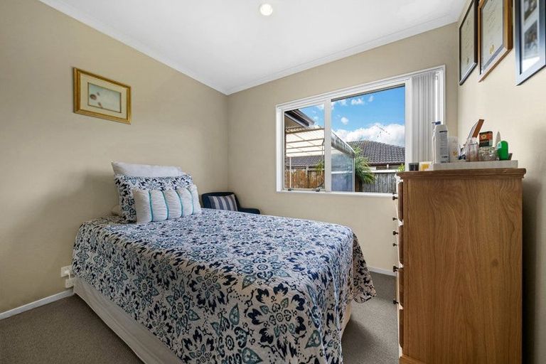 Photo of property in 12 Avonglen Court, Wattle Downs, Auckland, 2103