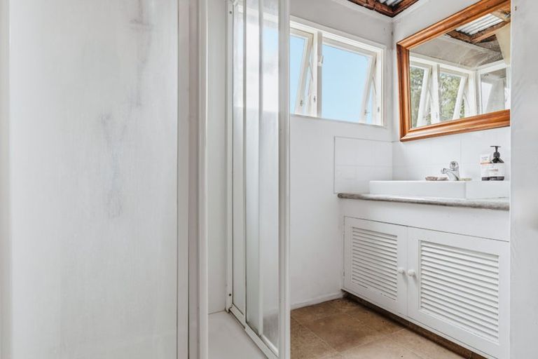 Photo of property in 11 Frederick Street, Two Mile Bay, Taupo, 3330