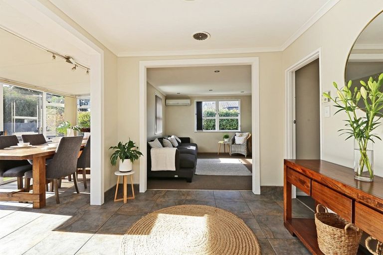 Photo of property in 30 Skerrett Crescent, Tamatea, Napier, 4112