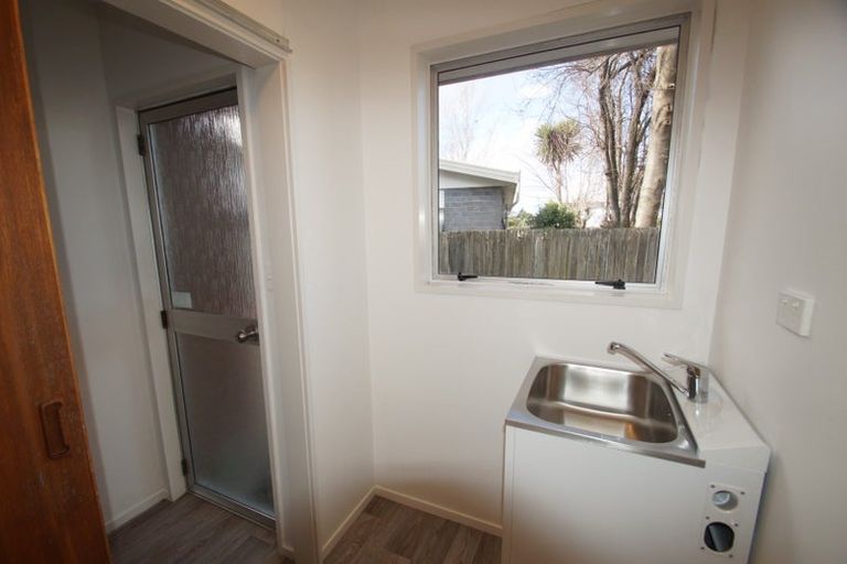 Photo of property in 6a Auburn Avenue, Upper Riccarton, Christchurch, 8041