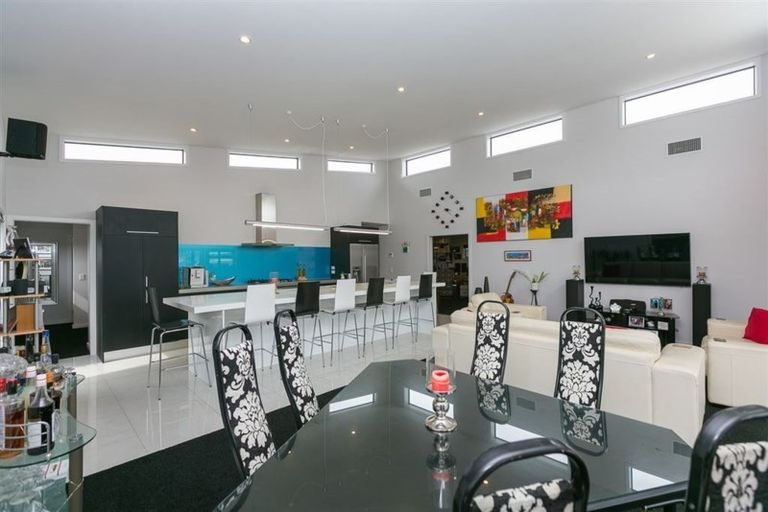 Photo of property in 10 Jules Crescent, Bell Block, New Plymouth, 4312