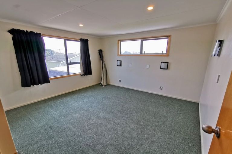 Photo of property in 10a Karaka Street, Castlecliff, Whanganui, 4501