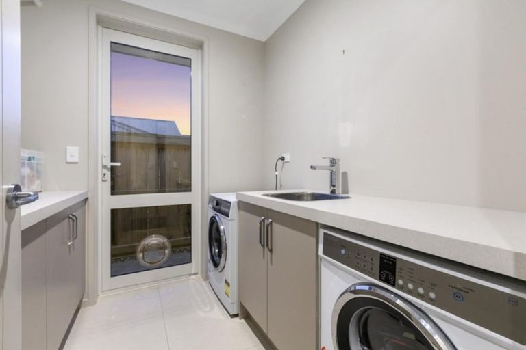 Photo of property in 26 Penetaka Heights, Pyes Pa, Tauranga, 3112