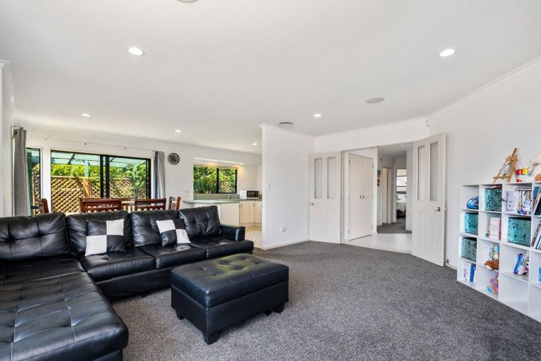 Photo of property in 14 Meadowviews Drive, Welcome Bay, Tauranga, 3112