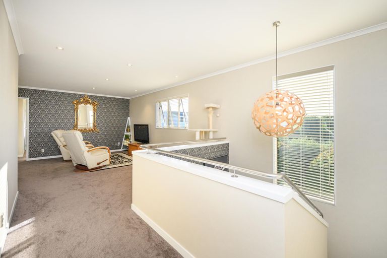 Photo of property in 6 Alan Street, Palmerston North, 4414