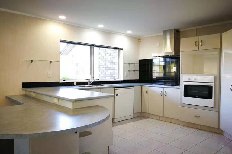 Photo of property in 11 Alicia Road, Somerville, Auckland, 2014