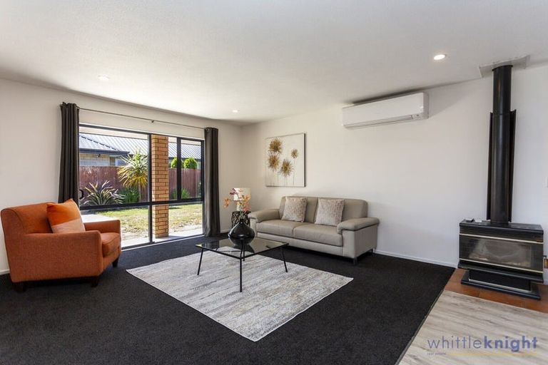 Photo of property in 35 Broadhaven Avenue, Parklands, Christchurch, 8083