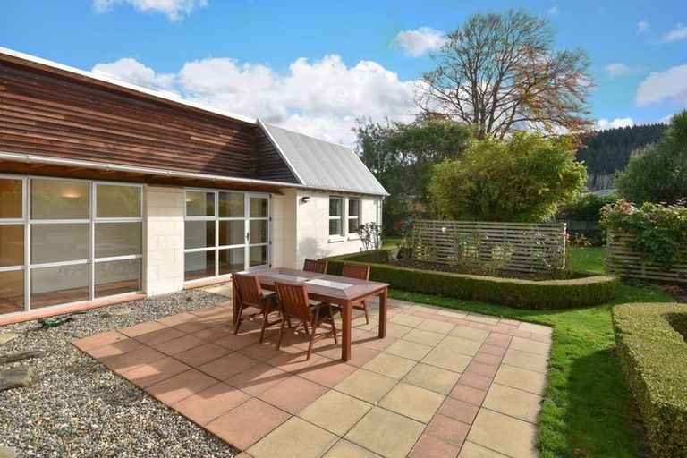 Photo of property in 48 Holyhead Street, Outram, 9019