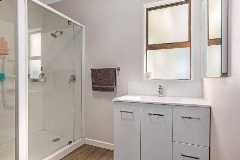 Photo of property in 4 Russell Road, Wainuiomata, Lower Hutt, 5014